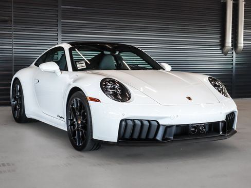 Used 2025 Porsche 911 Carrera 4 GTS image 7