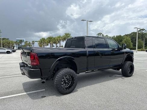 Used 2026 RAM 2500 Limited AWD/4WD image 3