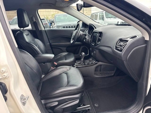 Used 2018 Jeep Compass Limited AWD/4WD image 31