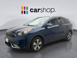 Used 2017 Kia Niro EX video 1
