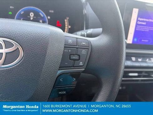 Used 2025 Toyota Camry LE FWD image 16