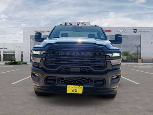 New 2026 RAM 3500 Tradesman AWD/4WD image 8