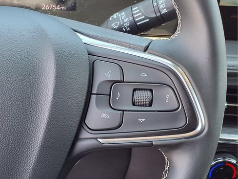 Used 2025 Buick Encore GX Preferred FWD image 17