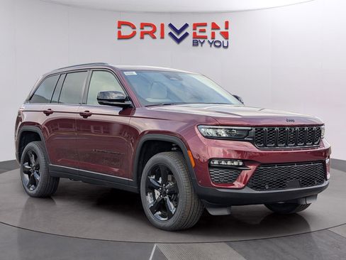 New 2025 Jeep Grand Cherokee Limited w/ Luxury Tech Group II RWD image 7
