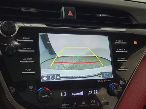 Used 2020 Toyota Camry XSE FWD image 30