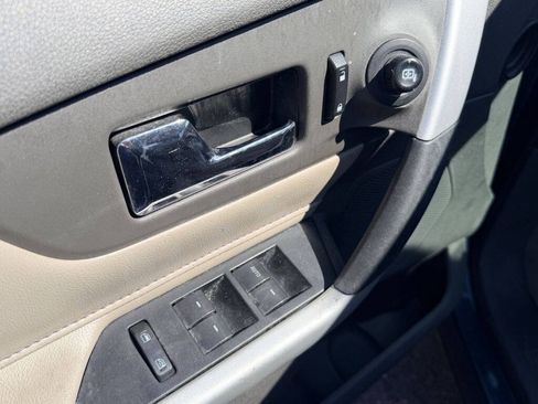 Used 2011 Ford Edge SEL w/ 202A Rapid Spec Order Code FWD image 9