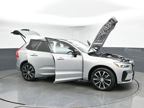 Used 2023 Volvo XC60 B5 Plus w/ Climate Package AWD/4WD image 54