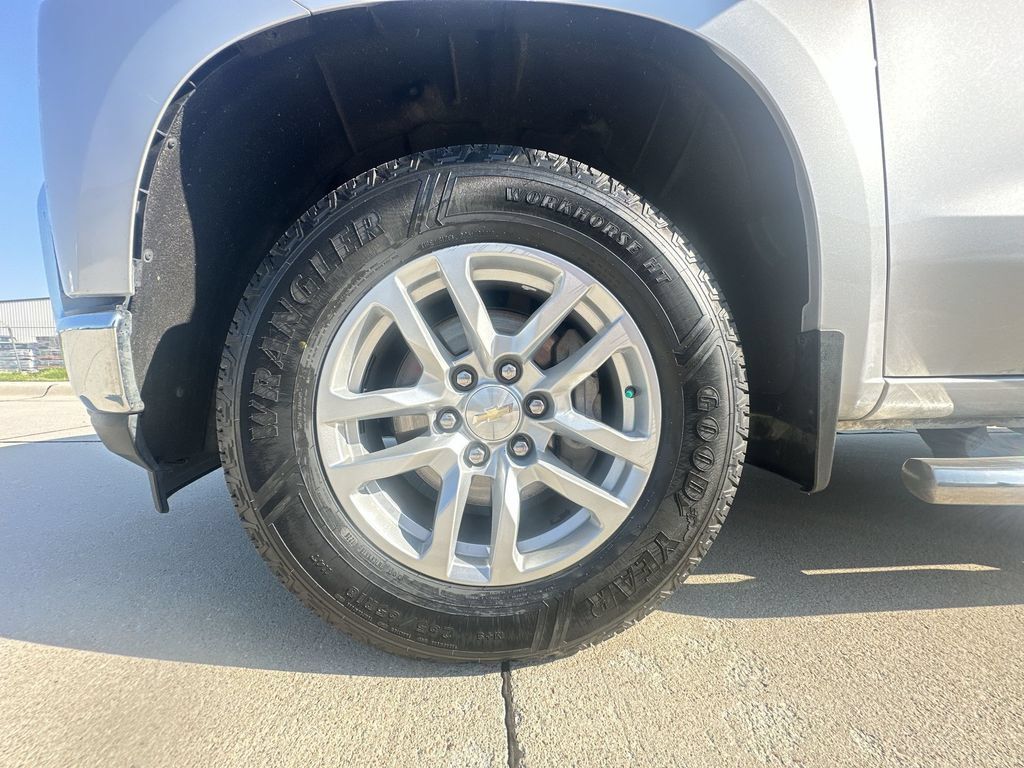 Certified 2020 Chevrolet Silverado 1500 LT w/ All-Star Edition AWD/4WD image 34