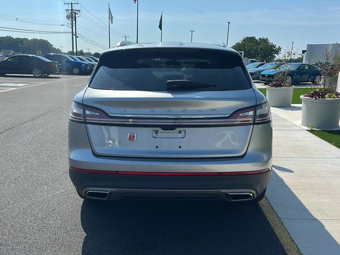 Used 2022 Lincoln Nautilus Reserve AWD/4WD image 7
