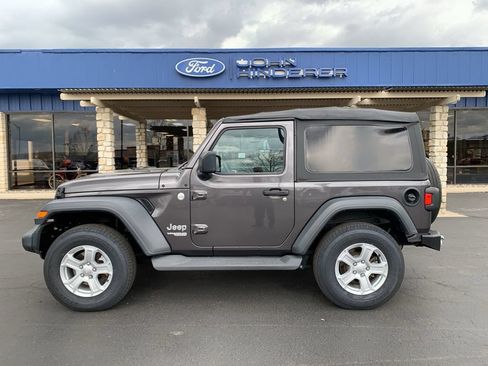 Used 2020 Jeep Wrangler Sport AWD/4WD image 7