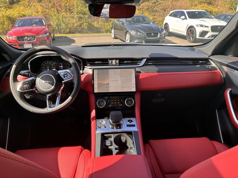 Used 2026 Jaguar F-PACE R-Dynamic S image 2