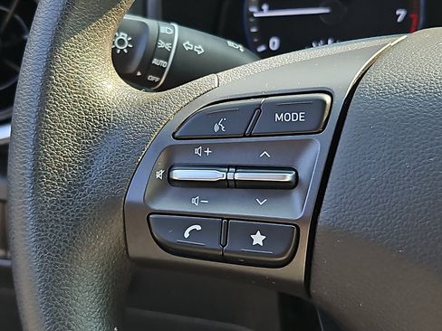 Used 2023 Hyundai Kona SEL AWD/4WD image 19