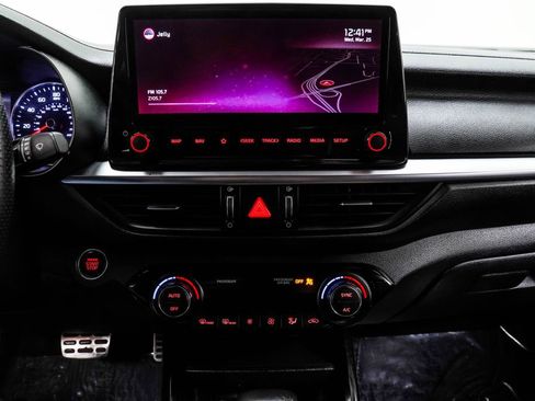Used 2022 Kia Forte GT-Line w/ GT-Line Technology Package FWD image 26