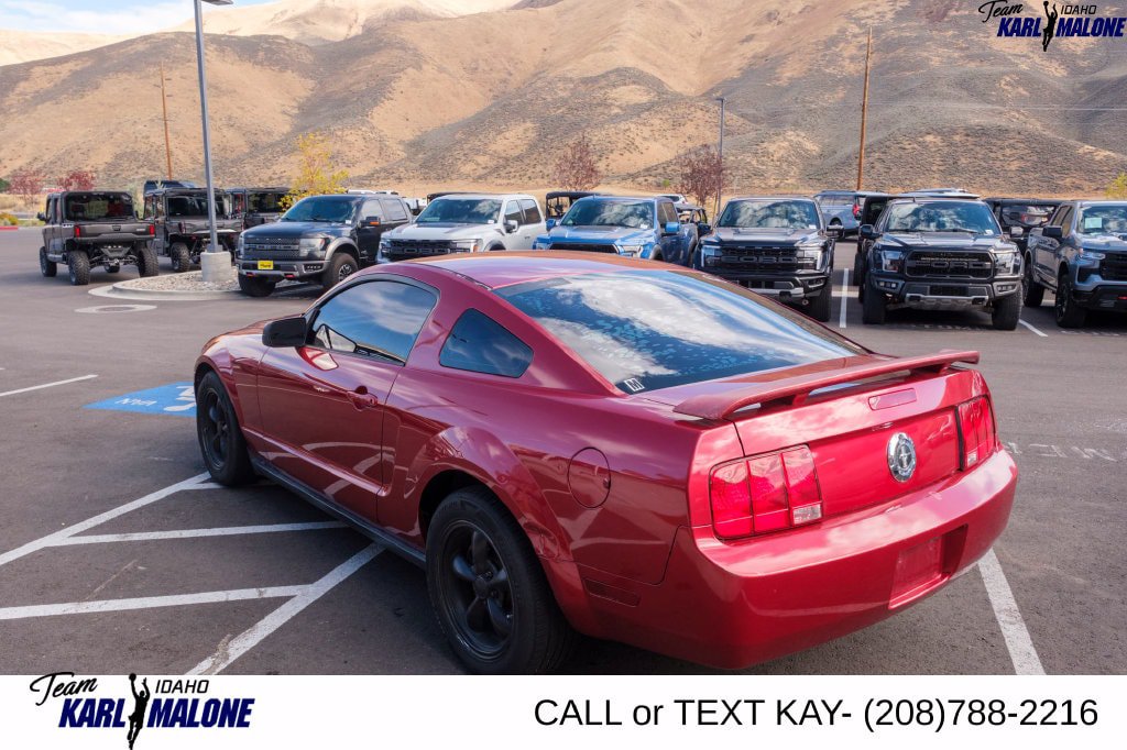 Used 2005 Ford Mustang Premium RWD image 6