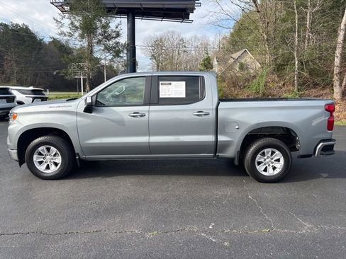 Used 2025 Chevrolet Silverado 1500 LT RWD image 9
