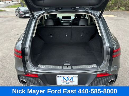 Used 2025 Genesis GV70 2.5T w/ Select Package image 32