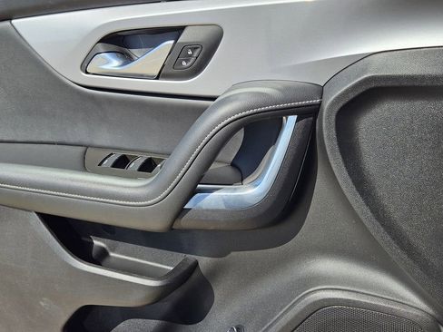 Used 2023 Chevrolet Blazer LT image 23