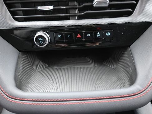 New 2026 Ford Explorer ST-Line w/ ST-Line Street Pack image 9