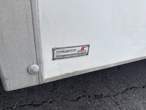 Used 2013 Chevrolet Express 3500 w/ Chrome Appearance Package RWD image 15