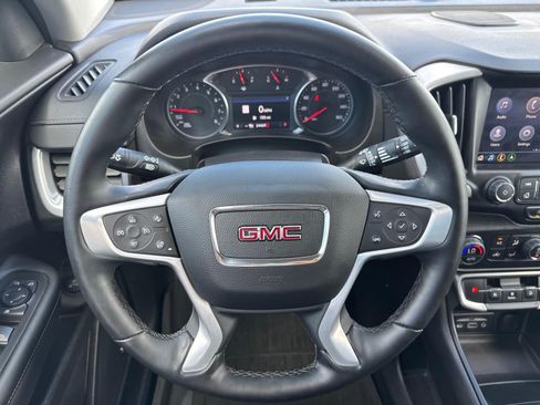 Used 2024 GMC Terrain SLT w/ Infotainment Package II AWD/4WD image 8