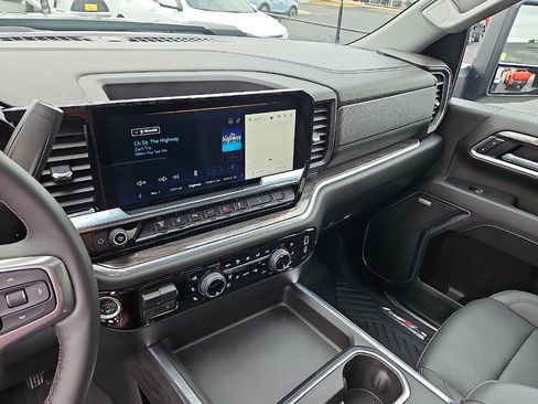 Used 2026 Chevrolet Silverado 2500 LTZ w/ Trail Boss Package image 19