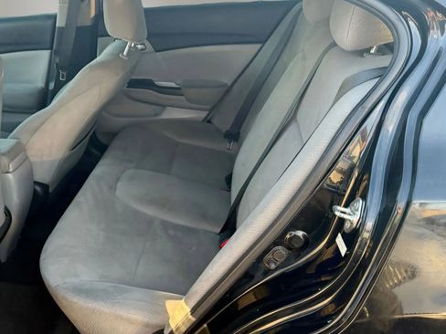 Used 2013 Honda Civic LX image 9