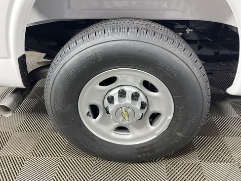 New 2026 Chevrolet Express 2500 image 16