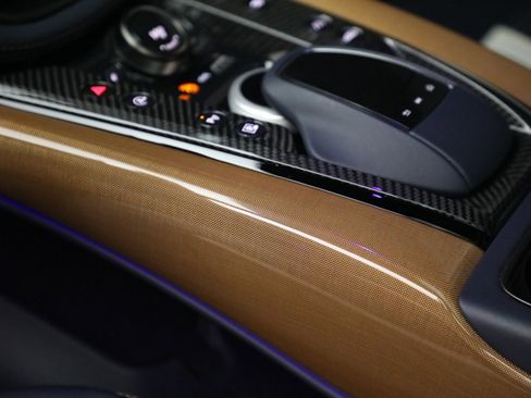 Used 2024 Aston Martin DBX 707 image 30