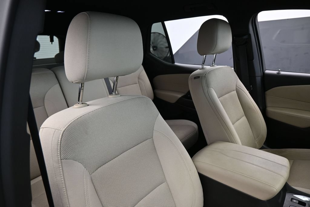 Used 2024 Chevrolet Traverse LS FWD image 42