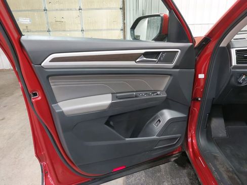 Used 2022 Volkswagen Atlas SE w/ Panoramic Sunroof Package AWD/4WD image 29