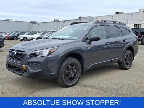 Used 2025 Subaru Outback Wilderness AWD/4WD image 3