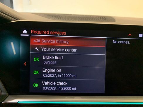 Used 2021 BMW X7 xDrive40i w/ M Sport Package image 31