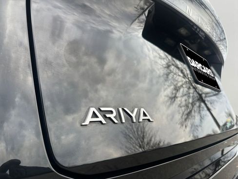Used 2023 Nissan Ariya FWD image 31