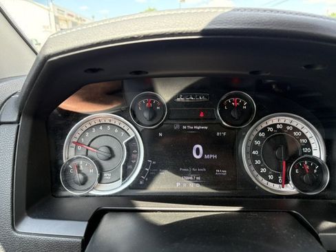 Used 2017 RAM 1500 Laramie AWD/4WD image 18