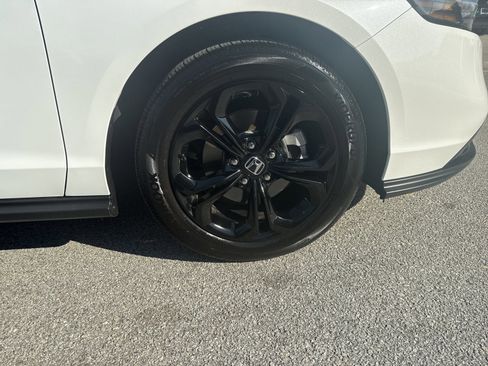 Used 2025 Honda Accord SE image 10
