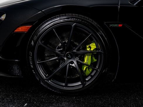 Used 2024 McLaren 750S Spider image 21