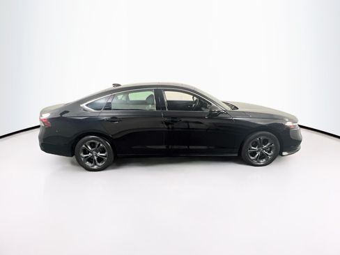Used 2025 Honda Accord EX-L image 4