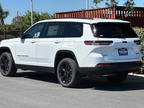 New 2025 Jeep Grand Cherokee L Limited w/ Luxury Tech Group II image 6