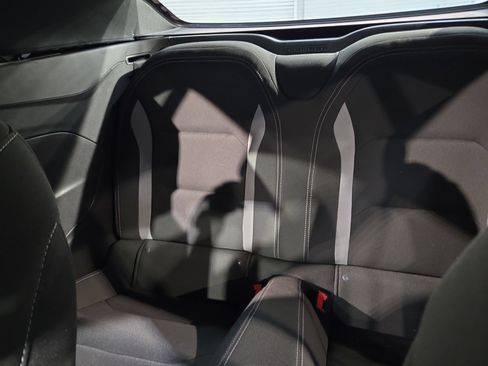 Used 2020 Chevrolet Camaro LT RWD image 12