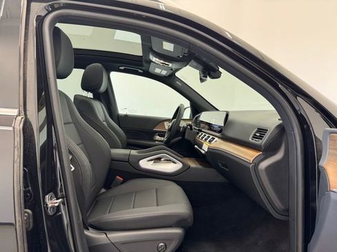 Used 2025 Mercedes-Benz GLE 350 4MATIC image 18