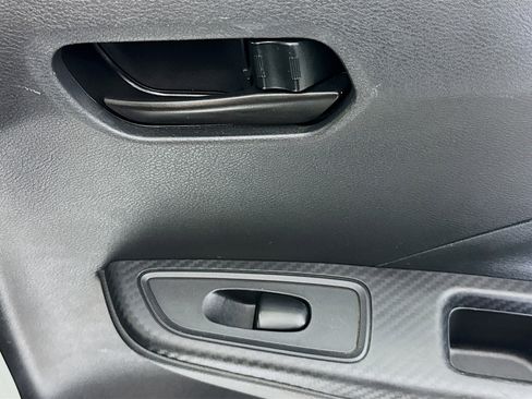 Used 2020 Nissan Versa S image 53