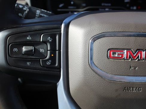 Used 2023 GMC Yukon SLT w/ SLT Luxury Package image 26