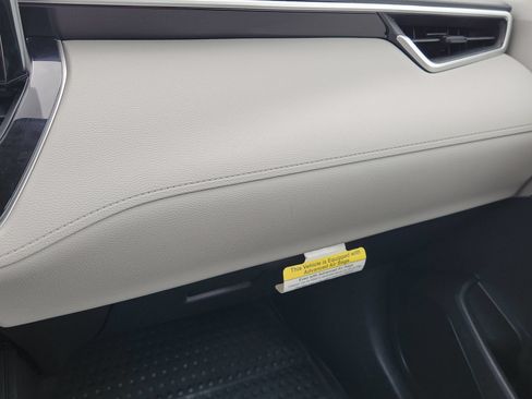 Used 2026 Toyota Corolla Cross LE w/ Moonroof Package FWD image 45