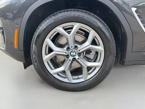 Used 2025 BMW X4 xDrive30i AWD/4WD image 45