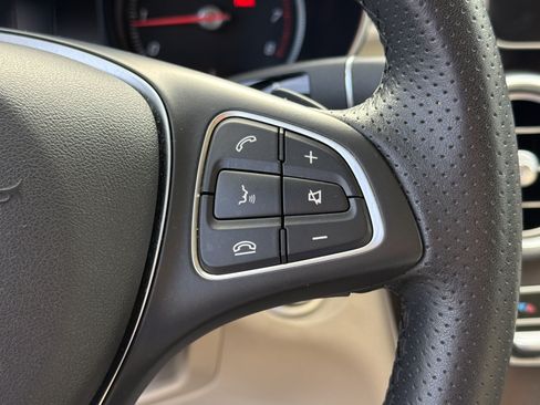 Used 2019 Mercedes-Benz GLC 300 image 25
