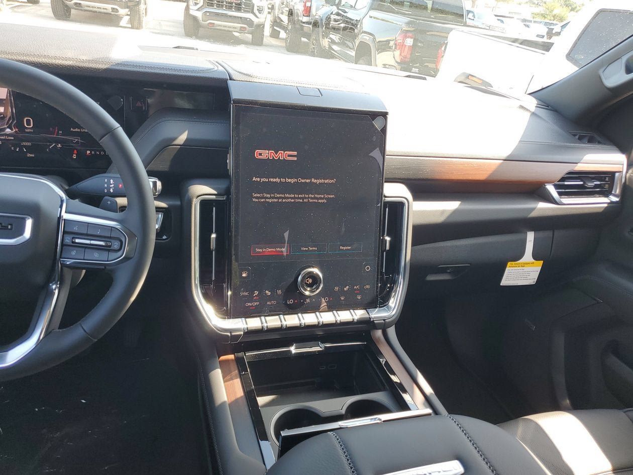 New 2026 GMC Yukon Denali RWD image 14