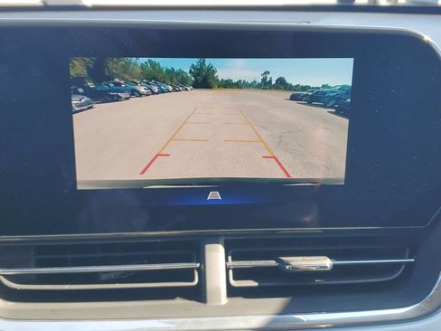 Used 2024 Chevrolet Trax LT image 29