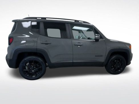 Used 2020 Jeep Renegade Altitude image 9