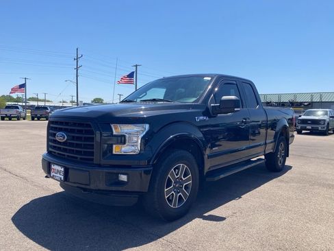 Used 2015 Ford F150 XLT w/ Equipment Group 302A Luxury AWD/4WD image 4