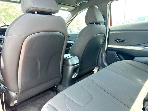Used 2025 Hyundai Elantra SEL FWD image 24